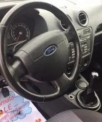FORD Fusion 1.4 16V 5p GPL 97000km FORD Fusion 1.4 16V 5p GPL 97000km