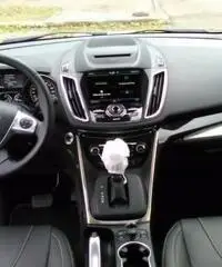 FORD Kuga 2.0 TDCI 180 CV Start Stop Powershift 4WD Titanium FORD Kuga 2.0 TDCI 180 CV Start Stop Powershift 4WD Titanium