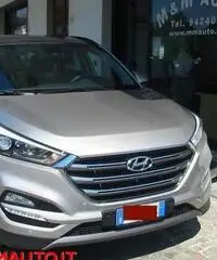 HYUNDAI Tucson 1.7 CRDi XPossible  TETTO APRIBILE!!! HYUNDAI Tucson 1.7 CRDi XPossible  TETTO APRIBILE!!!
