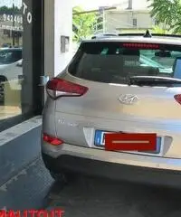 HYUNDAI Tucson 1.7 CRDi XPossible  TETTO APRIBILE!!! HYUNDAI Tucson 1.7 CRDi XPossible  TETTO APRIBILE!!!