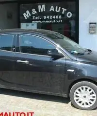 LANCIA Ypsilon 0.9 T.Air 85 CV 5 porte Metano Ecochic silver km 0