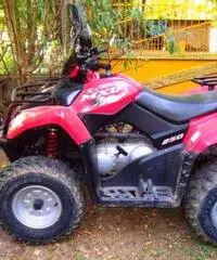Quad rosso usato pochissimo marca Kimco Quad rosso usato pochissimo marca Kimco