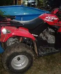 Quad rosso usato pochissimo marca Kimco Quad rosso usato pochissimo marca Kimco