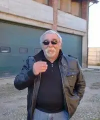 Cerco compagna per convivenza, Cerco compagna per convivenza,