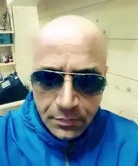 Imprenditore 44 enne single e senza figli cerca compagna Imprenditore 44 enne single e senza figli cerca compagna