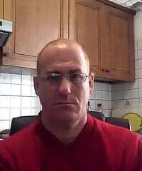 Ragazzo di 48 Anni Ragazzo di 48 Anni