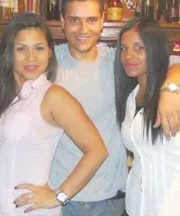 ricerco una ragazza o donna per matrimonio sono serio e calmo e romantico ricerco una ragazza o donna per matrimonio sono serio e calmo e romantico