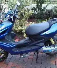 Yamaha Aerox 50 Special ed Valentino Rossi Yamaha Aerox 50 Special ed Valentino Rossi
