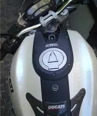 DUCATI MONSTER DUCATI MONSTER
