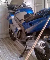 Kawasaki zzr 250 anno 2002 Kawasaki zzr 250 anno 2002