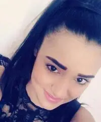 Io sono qui x un singolo uomo e serio, che vuole sposare Io sono qui x un singolo uomo e serio, che vuole sposare