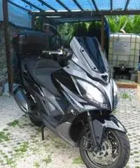 Kymco 400i