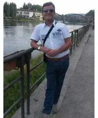 Cerco una compagna senza problemi Cerco una compagna senza problemi