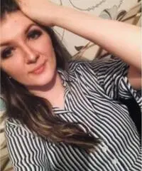 Sono una donna semplice di 34 anni Sono una donna semplice di 34 anni