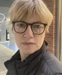 donna interessata a una relazione seria donna interessata a una relazione seria