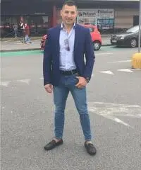 Cerco una donna seria per fare insieme una famiglia.