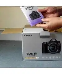 Canon EOS-5D Mark IV DSLR Camera Kit with Canon EF 24-70mm F4L Canon EOS-5D Mark IV DSLR Camera Kit with Canon EF 24-70mm F4L