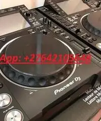 2x Pioneer CDJ-2000NXS2 e  1x DJM-900NXS2 mixer costo 1899 EUR
