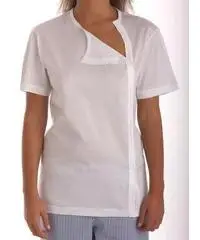 T-shirt aperte sul davanti per interventi T-shirt aperte sul davanti per interventi