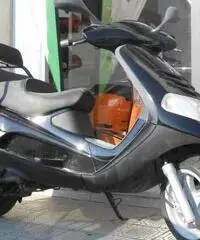 Piaggio Hexagon 180 4T Piaggio Hexagon 180 4T