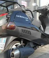 Piaggio Hexagon 180 4T Piaggio Hexagon 180 4T