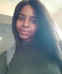 Ha bisogno di una relazione seria con un uomo Ha bisogno di una relazione seria con un uomo