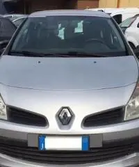 RENAULT Clio 3ªs 12 benz 3 porte auto pari - 2007 RENAULT Clio 3ªs 12 benz 3 porte auto pari - 2007