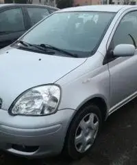 TOYOTA Yaris 1.0 benzina ok neopatentati TOYOTA Yaris 1.0 benzina ok neopatentati