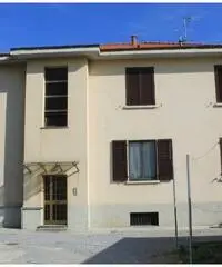 2 locali con cucina abitabile e cantina 2 locali con cucina abitabile e cantina