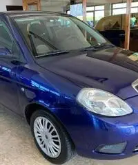 Lancia YPSILON 1.3 M.JET 75 cv. ORO BIANCO Lancia YPSILON 1.3 M.JET 75 cv. ORO BIANCO