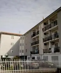 Rif.4032 Appartamento, Garage, Cantina Rif.4032 Appartamento, Garage, Cantina