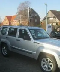 Jeep Cherokee CRD AUTOMATIC Jeep Cherokee CRD AUTOMATIC