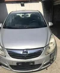 Opel corsa 2008 cc1.3 mjt 90 cv 6 marce Opel corsa 2008 cc1.3 mjt 90 cv 6 marce