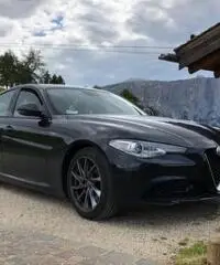 Alfa romeo giulia 2.2 td 180cv at8 business sport Alfa romeo giulia 2.2 td 180cv at8 business sport