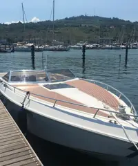 Motoscafo BAJA 28 9 mt n. 2 mercruiser 4.3 205 cv Motoscafo BAJA 28 9 mt n. 2 mercruiser 4.3 205 cv