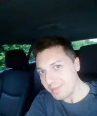 Mi chiamo Alessandro, sono un ragazzo italiano...