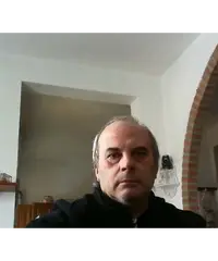 Cerco compagna tra i 45/52 Cerco compagna tra i 45/52