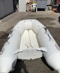 Zodiac 220 carena rigida Zodiac 220 carena rigida