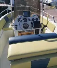 Barca 6mt open motore Evinrude Barca 6mt open motore Evinrude