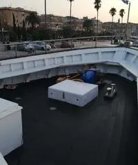 Barca trasporto passeggeri