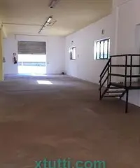 AFFITTO LOCALE COMMERCIALE