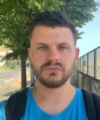 Cassiere, scommesse, barista , volantinaggio, puli Cassiere, scommesse, barista , volantinaggio, puli