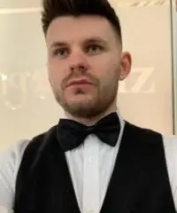 Cassiere, scommesse, barista , volantinaggio, puli Cassiere, scommesse, barista , volantinaggio, puli