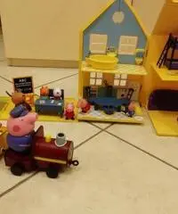 Casa, treno e scuola di Peppa Pig Casa, treno e scuola di Peppa Pig