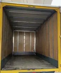 Traslochi, trasporti e fermo deposito Traslochi, trasporti e fermo deposito
