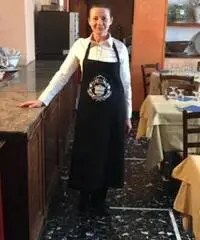 Cameriera di sala Cameriera di sala