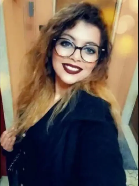 Cameriera commessa Cameriera commessa