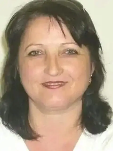 Collaboratrice domestica, colf o baby sitter Collaboratrice domestica, colf o baby sitter