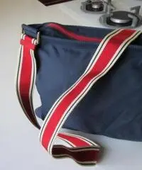 Borsa Prada modello Vintage Luna Rossa tessuto