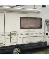 RollerTeam AR4 - Ducato 2.0JTD 6 posti + accessori RollerTeam AR4 - Ducato 2.0JTD 6 posti + accessori